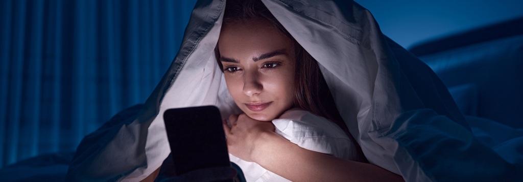 How blue light affects sleep banner