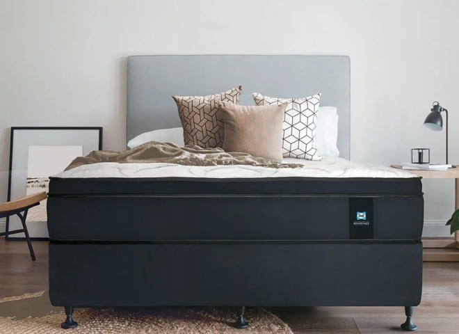 Advantage 12 Moblie Banner Advantage Main Bed