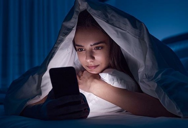 How blue light affects sleep